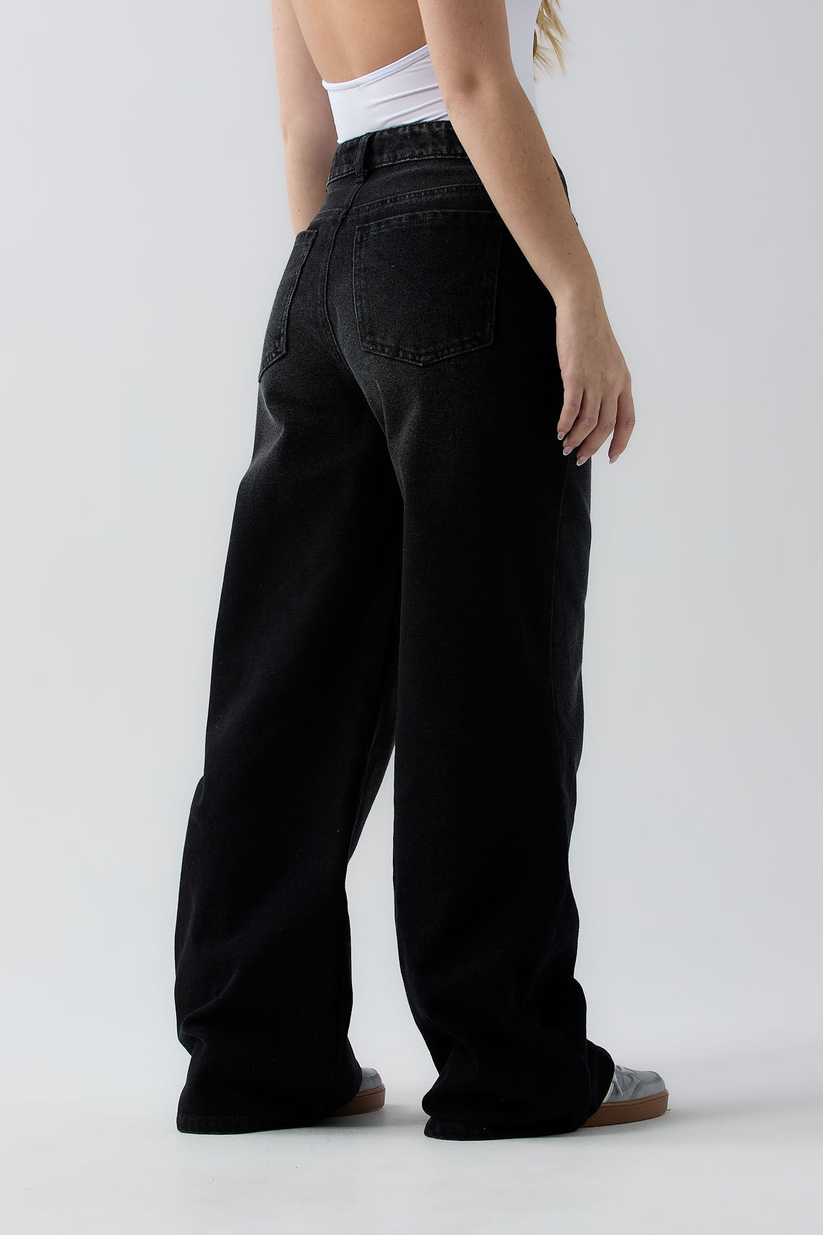 Jean retromom negro oscuro de tiro bajo para jóvenes