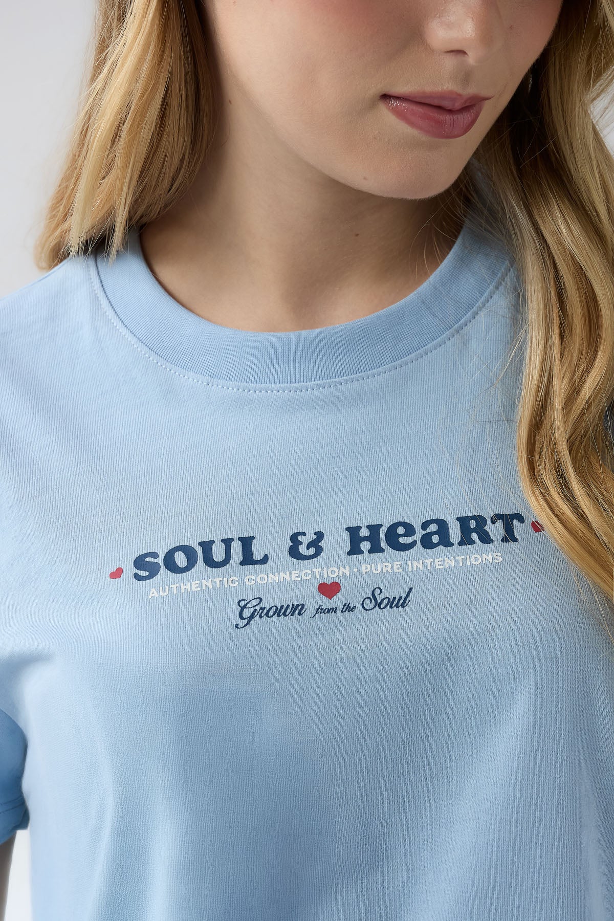 Camiseta azul claro de manga corta estampada para jóvenes