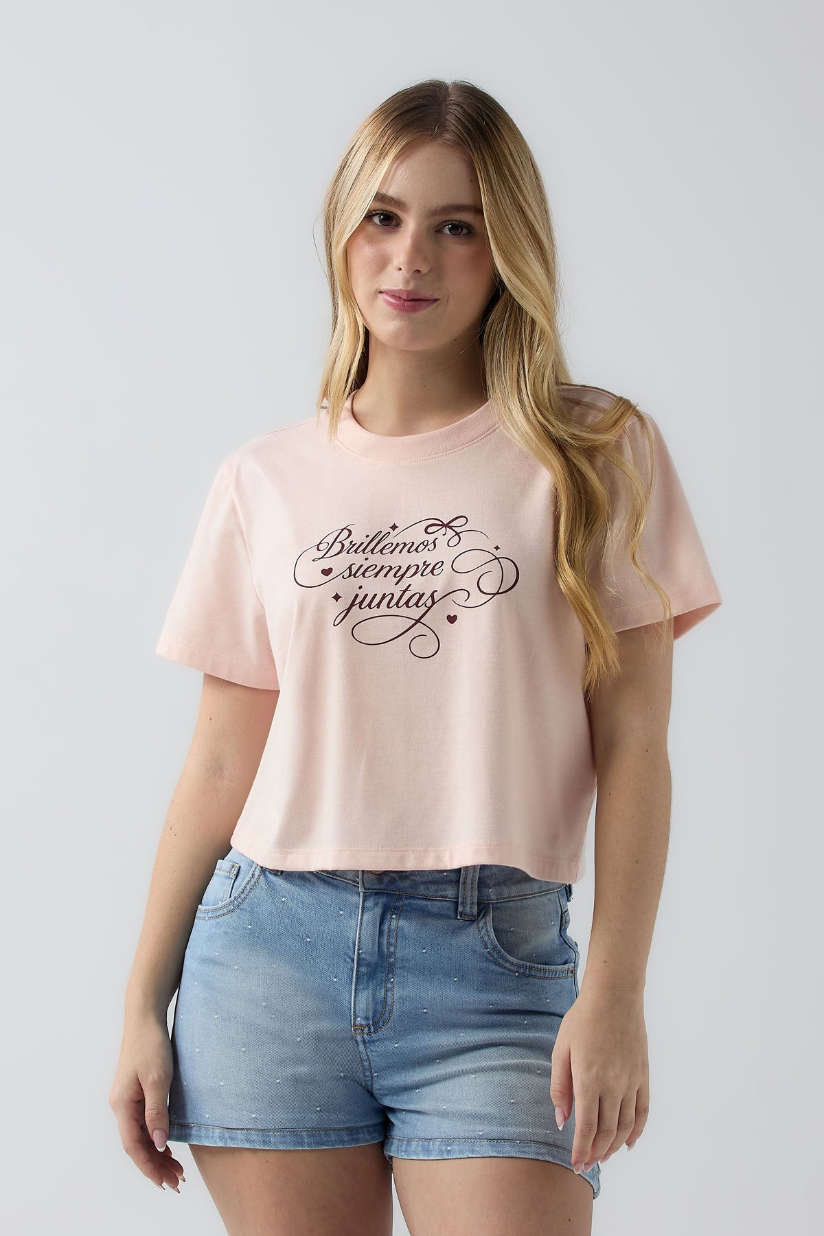 Camiseta rosa empolvado de manga corta y estampado delantero para jóvenes