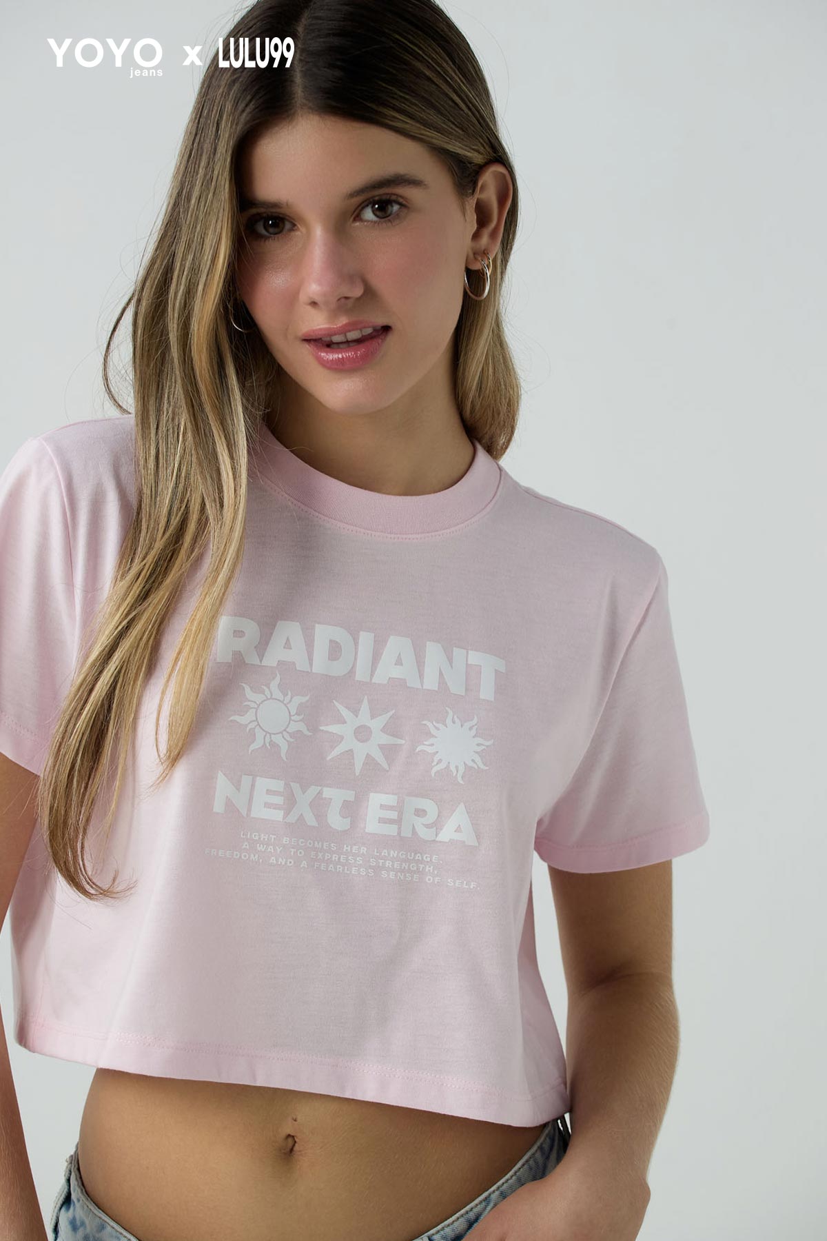 Camiseta rosa claro estampado para jóvenes