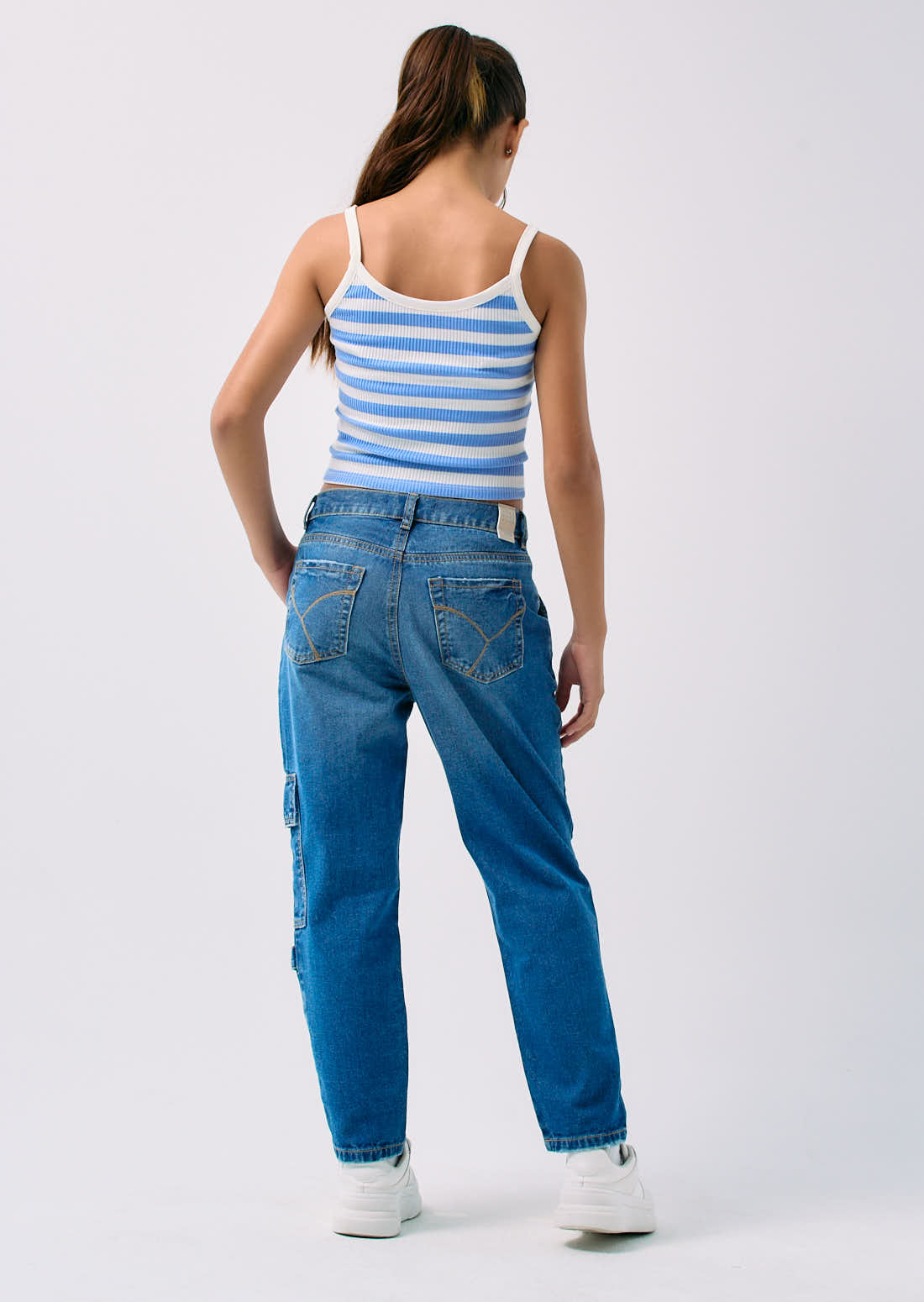 Jean baggy medio oscuro fondo entero para niñas