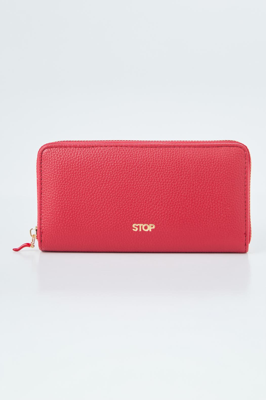 Billetera roja con charm