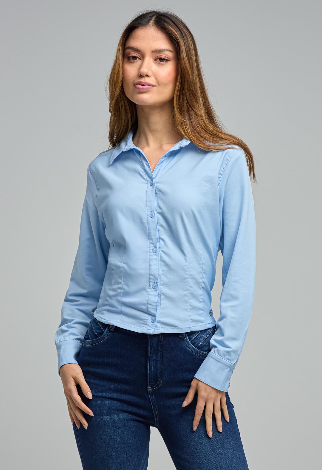 Blusa azul claro con pinzas en cintura para mujeres