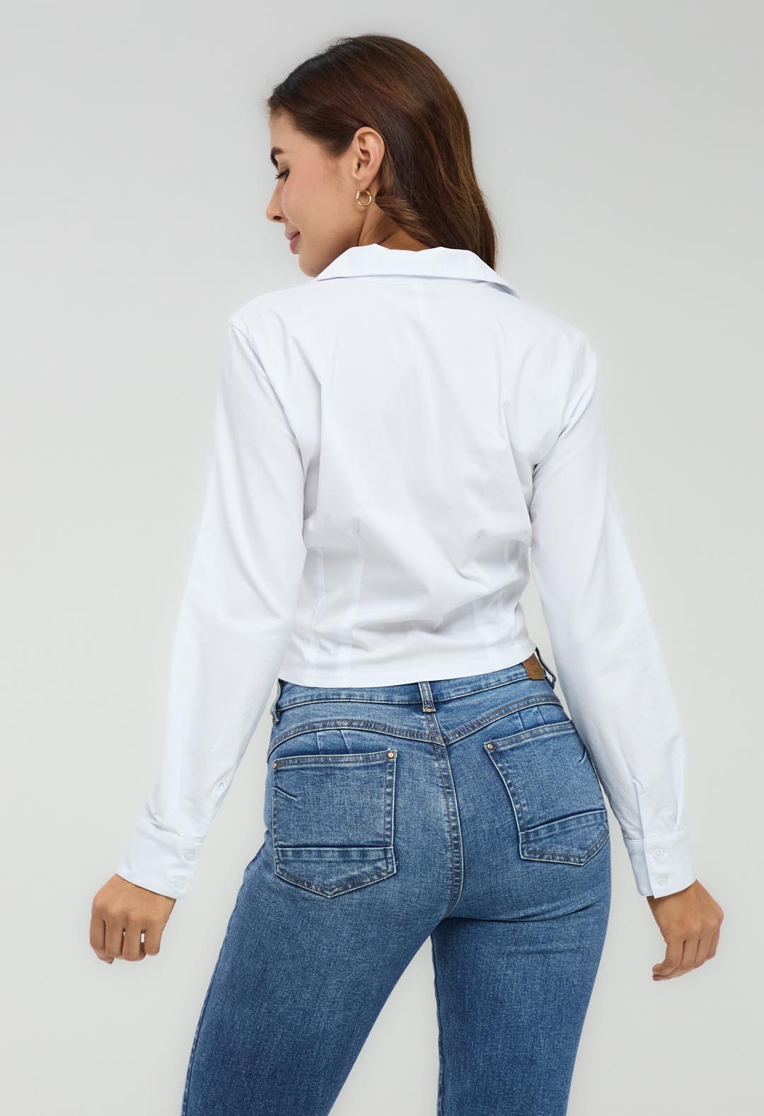 Blusa blanca con pinzas en cintura para mujeres