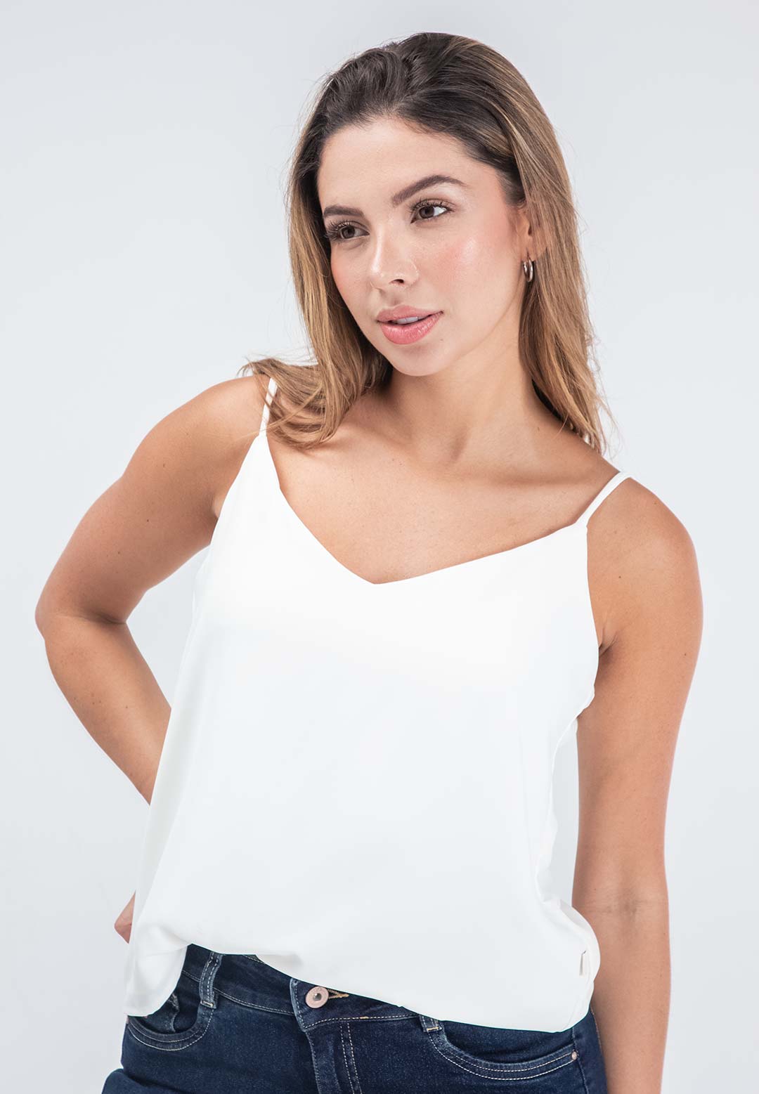 Blusa marfil básica para mujeres