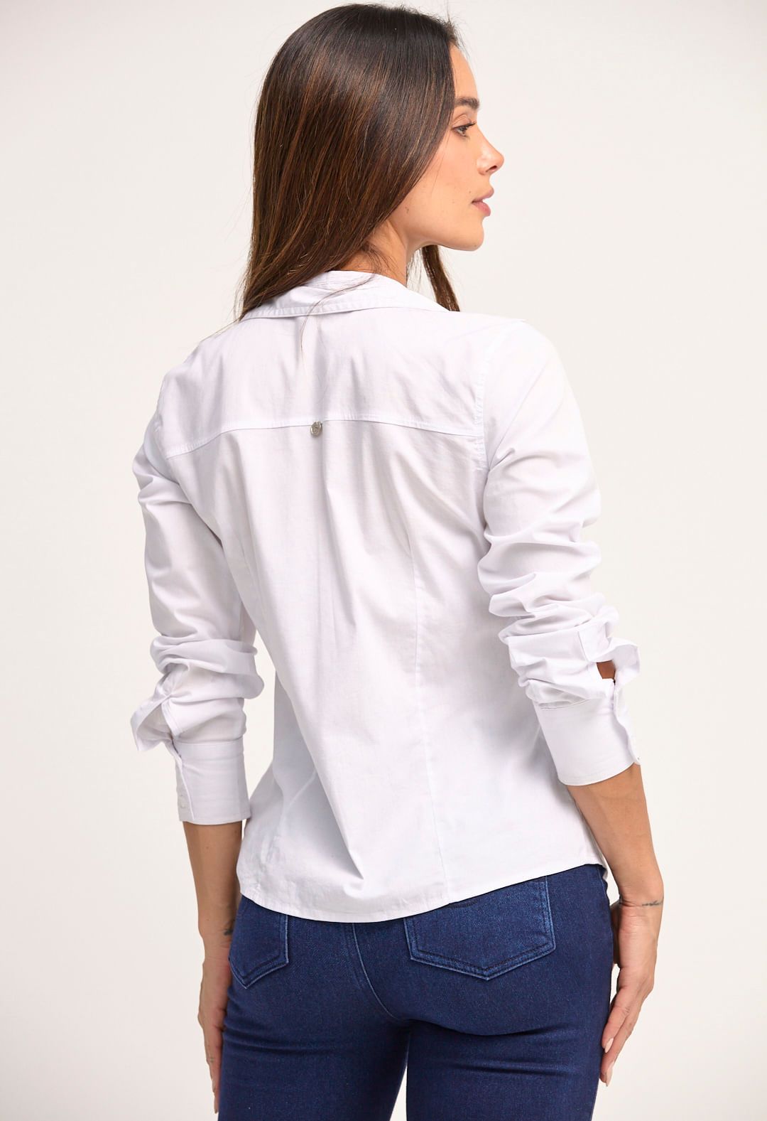Blusa blanca manga larga para mujeres