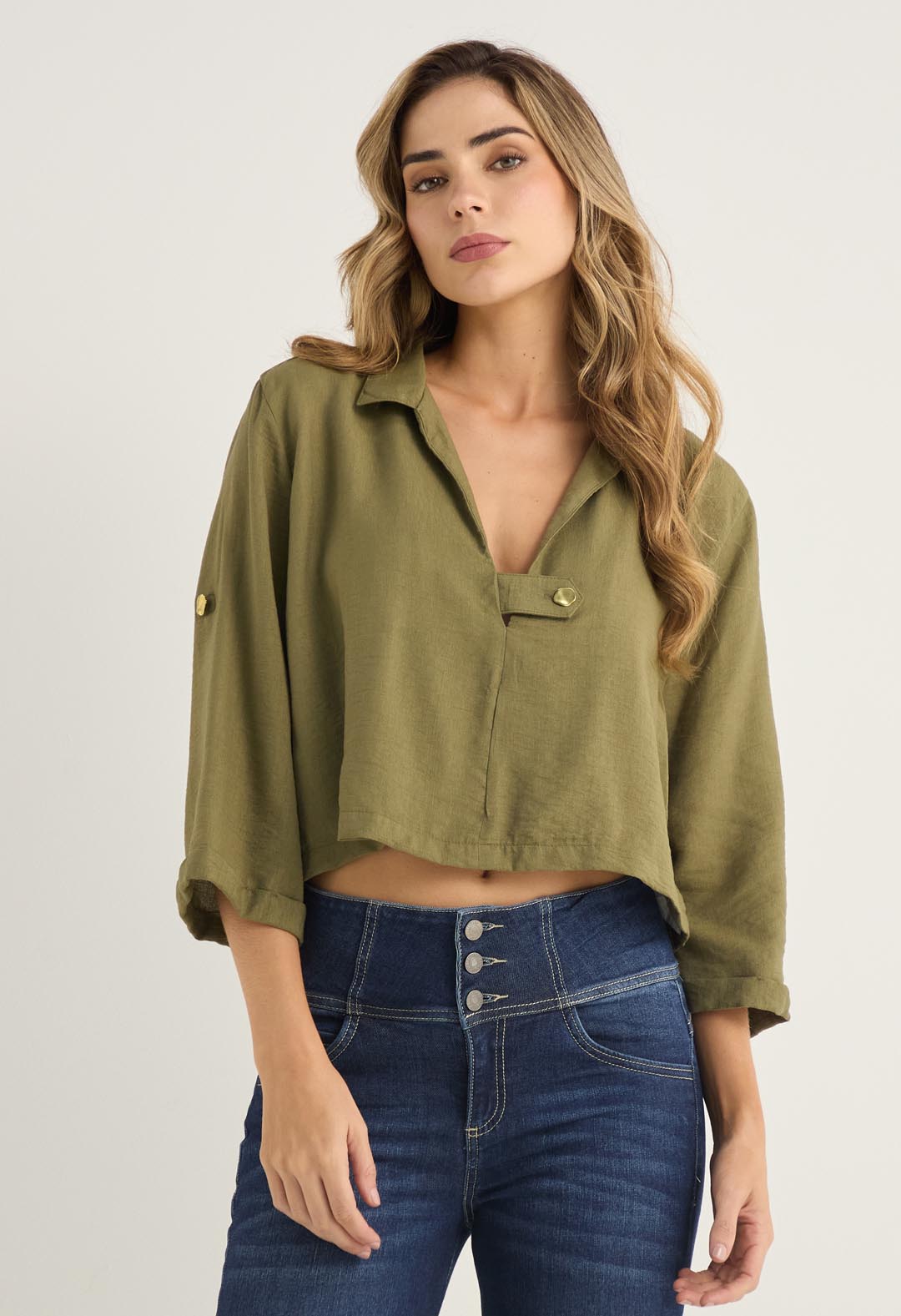 Blusa verde militar con charretera y botones para mujer