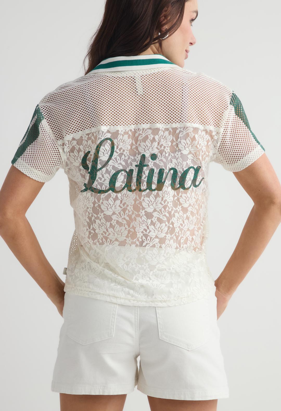 Blusa marfil con rectilíneo para mujer