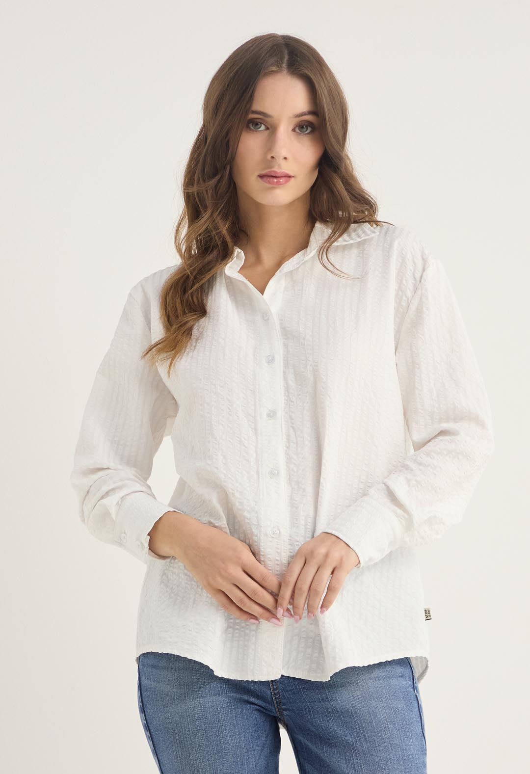 Blusa marfil con botones para mujer