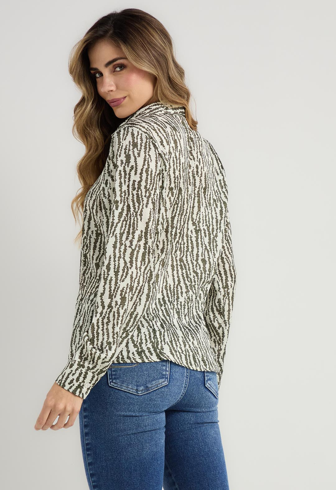 Blusa verde con full print para mujer