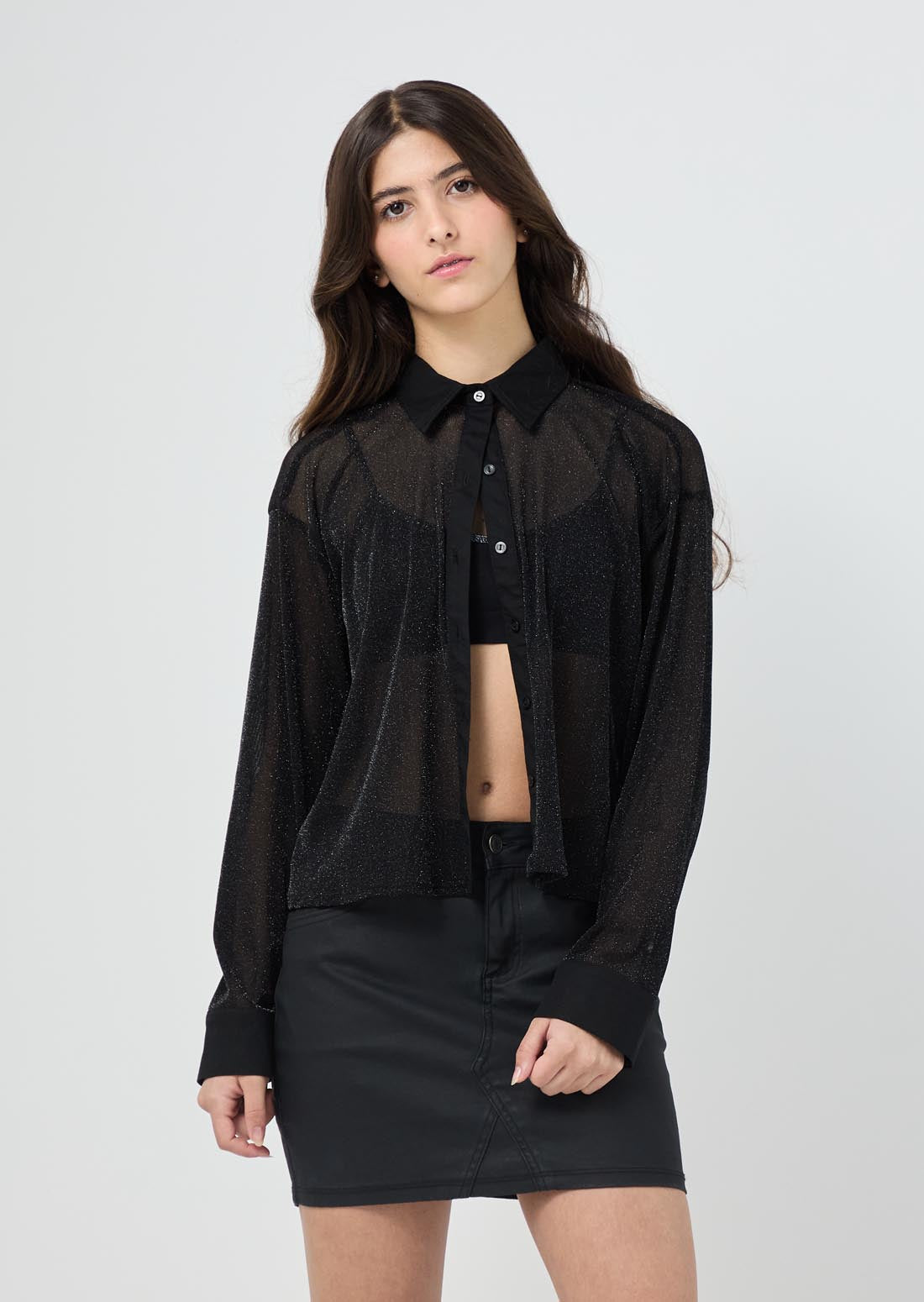 Blusa manga larga negra en malla para jóvenes