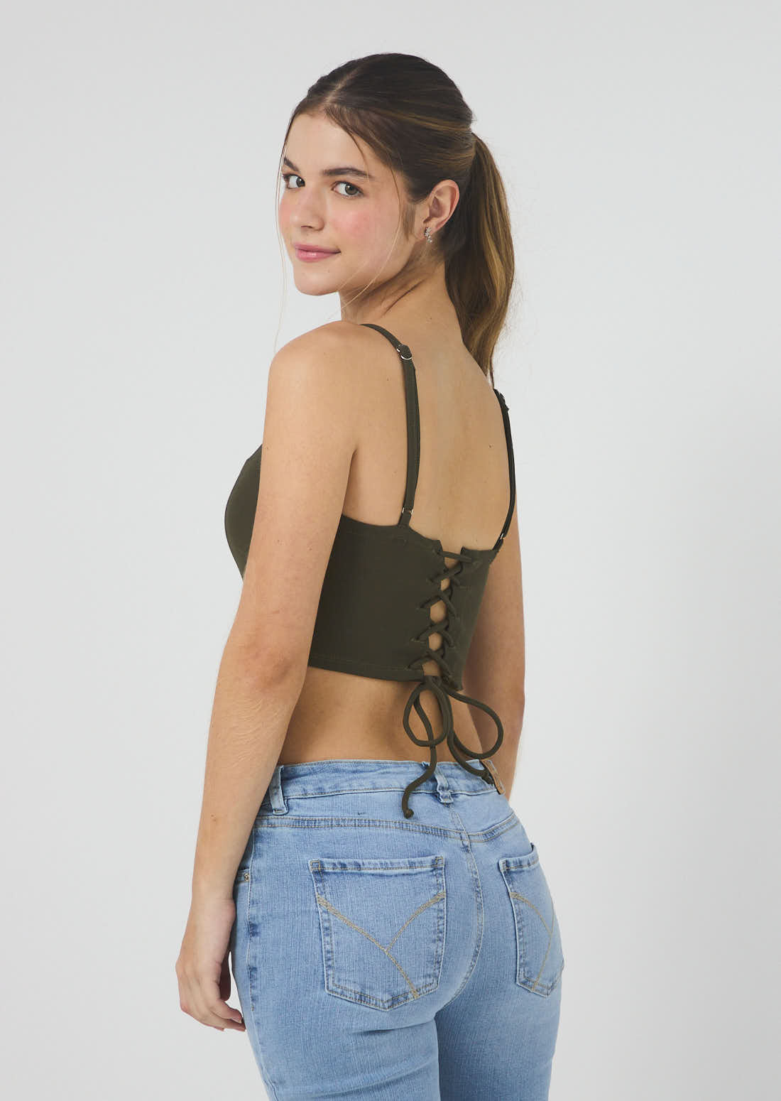 Blusa verde militar con lace up en espalda para jóvenes