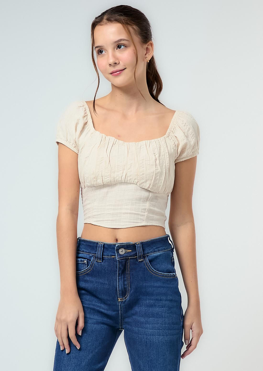 Blusa arena escote tipo corazón para jóvenes