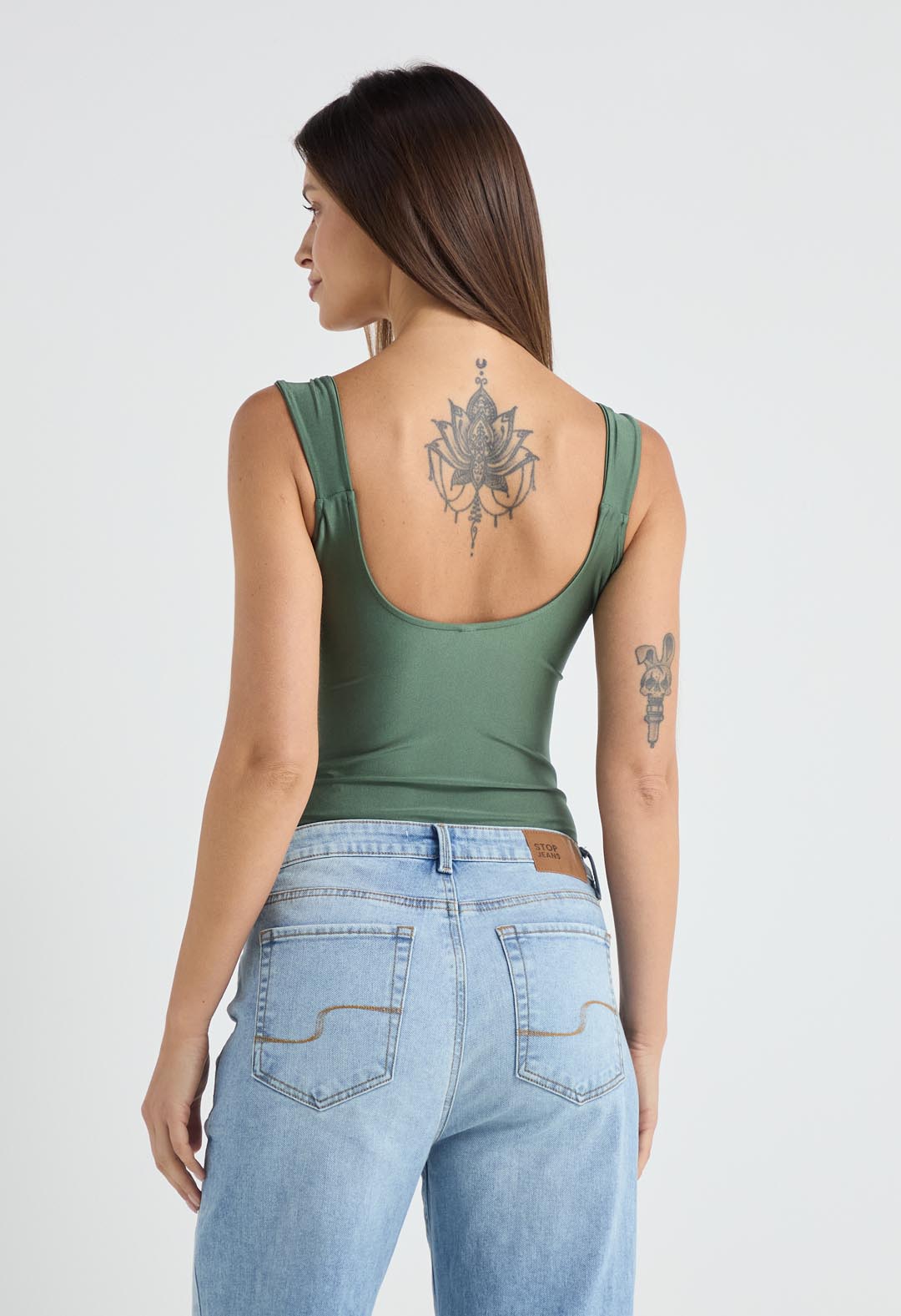 Body verde militar con hebilla para mujer