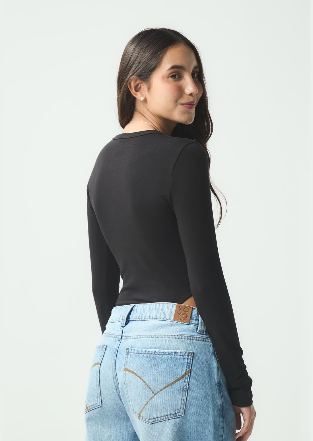 Body negro estampado en frente para jóvenes