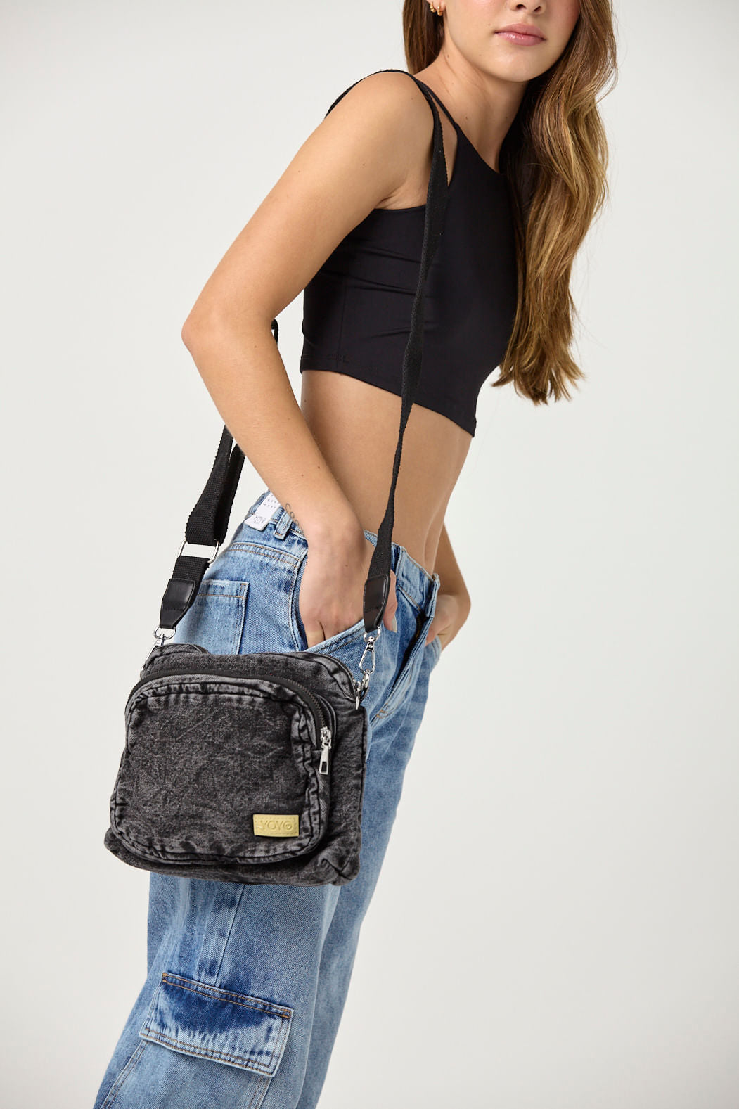 Bolso bandolera gris oscuro para jóvenes