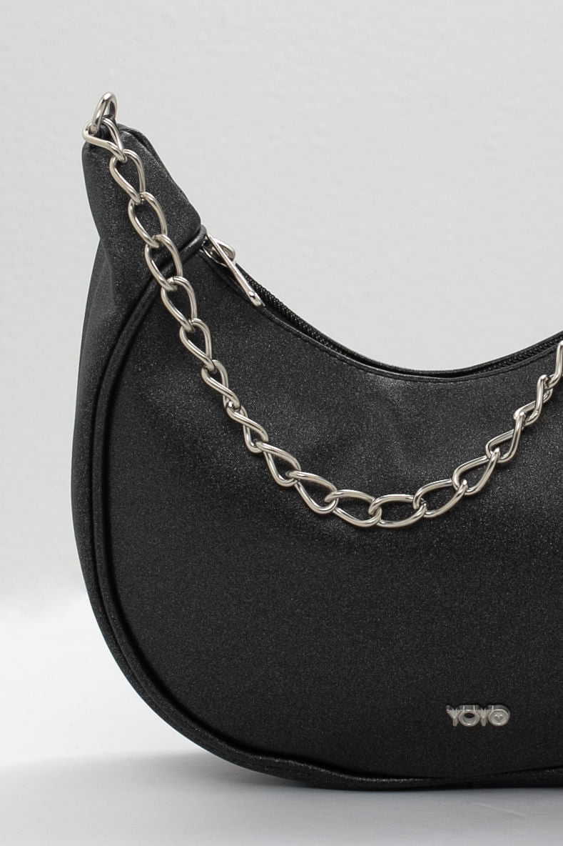 Bolso negro con textura para jóvenes