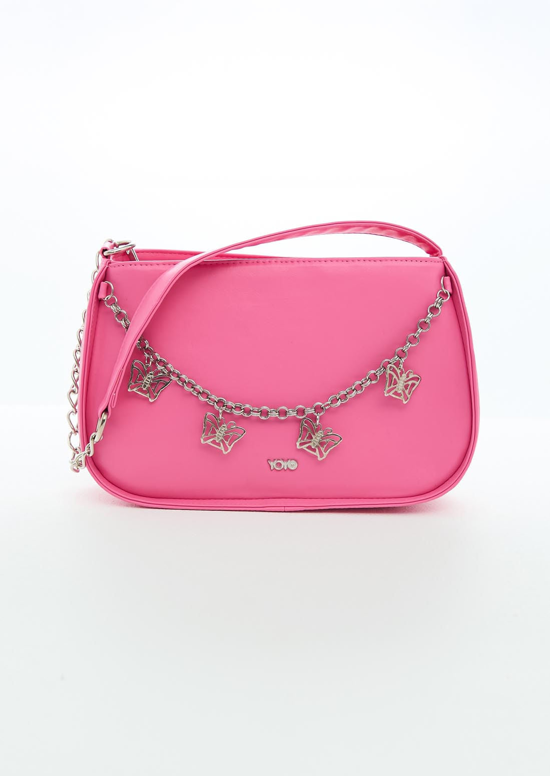 Bolso rosa con dijes para jóvenes
