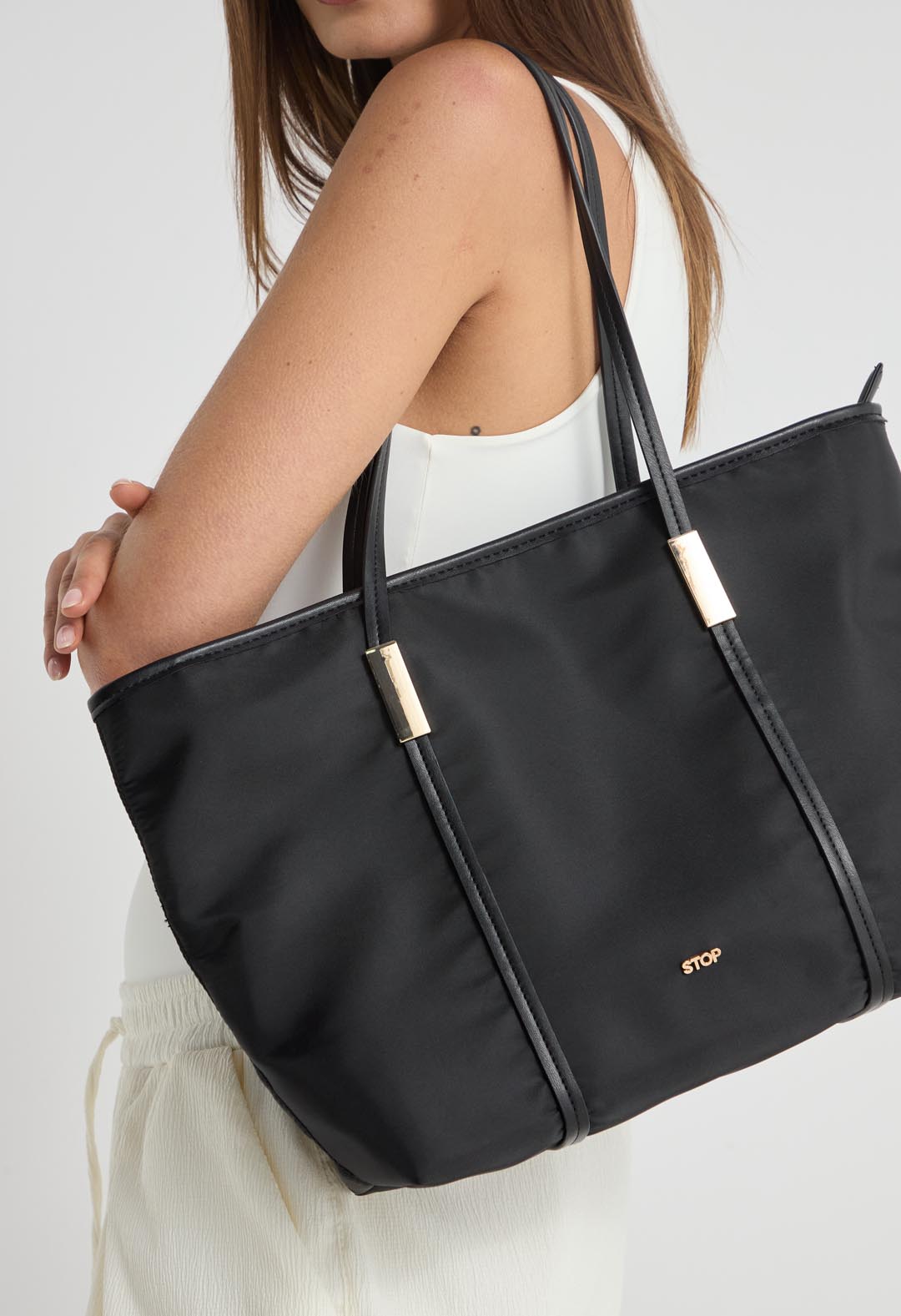 Bolso grande negro de hombro