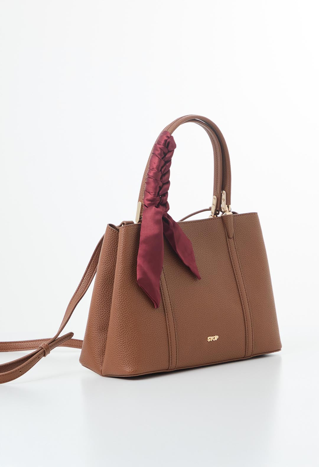 Bolso miel con pañuelo