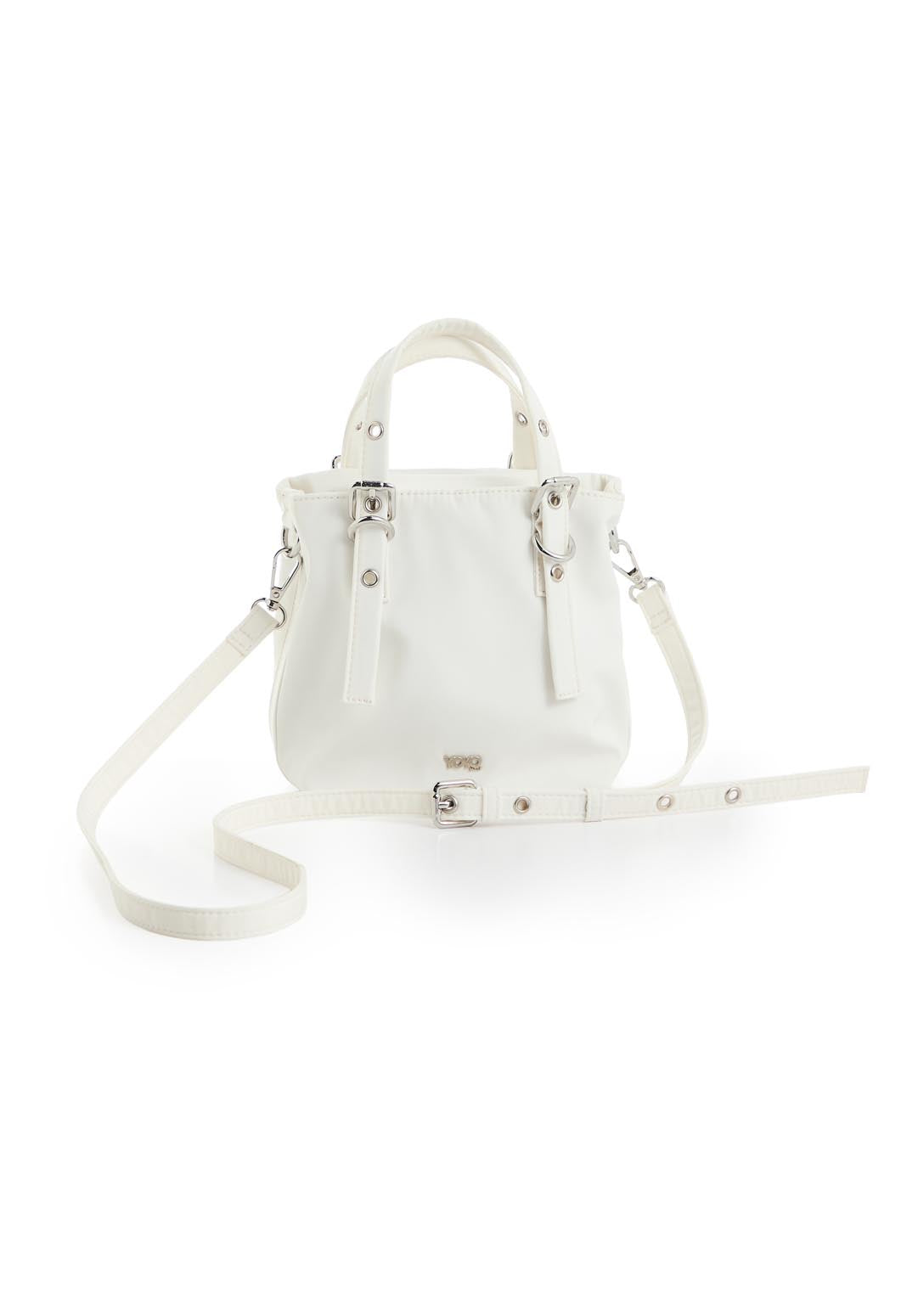 Bolso marfil tipo bandolera con argollas para jóvenes