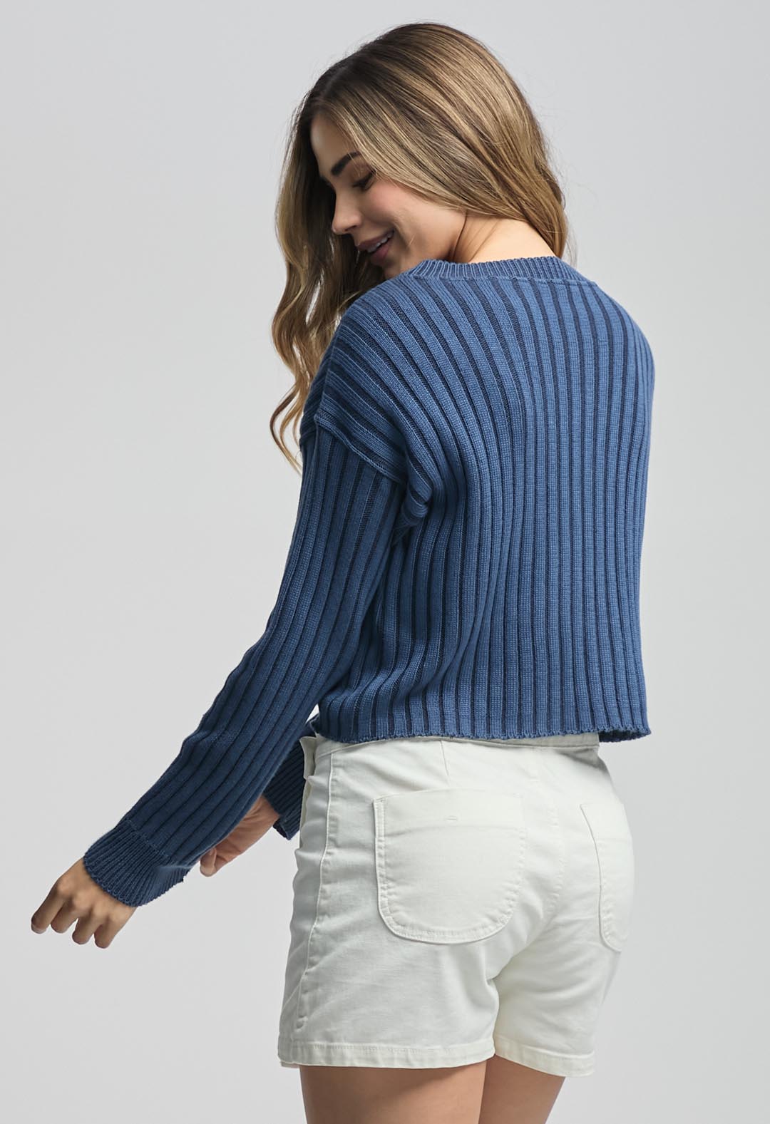 Buzo azul tejido para mujeres