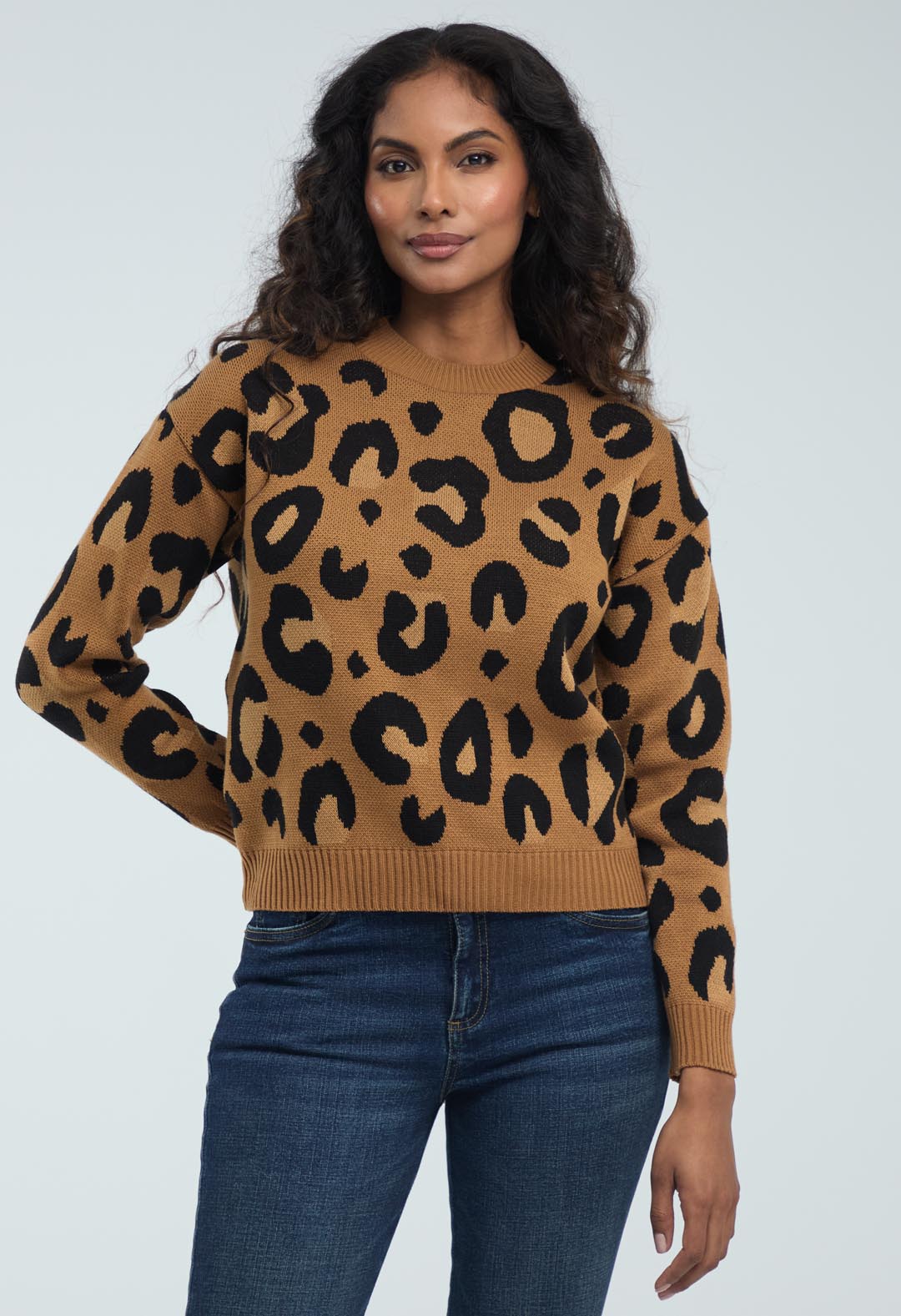 Buzo café tejido de animal print para mujeres