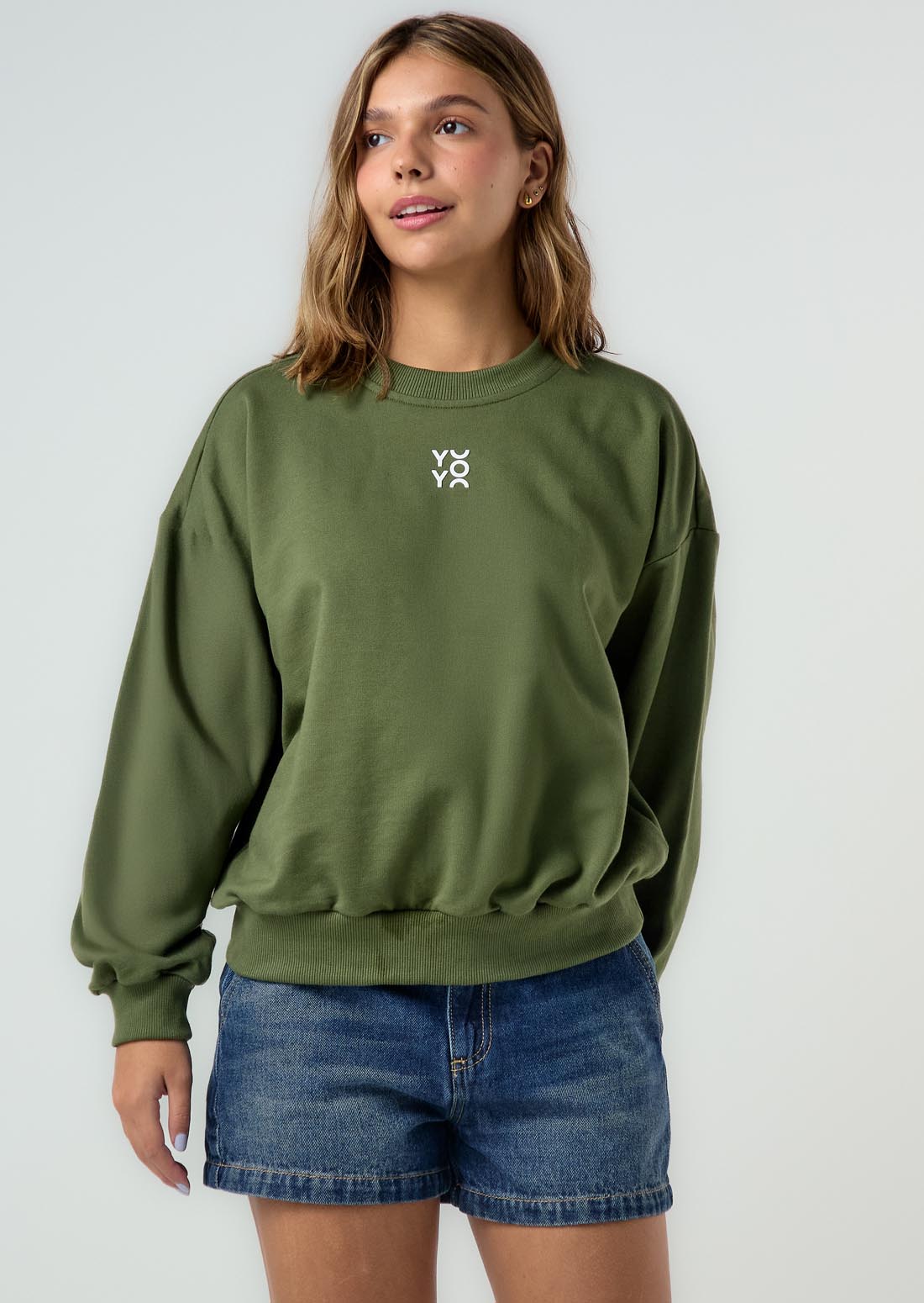 Buzo verde militar frente estampado para jóvenes