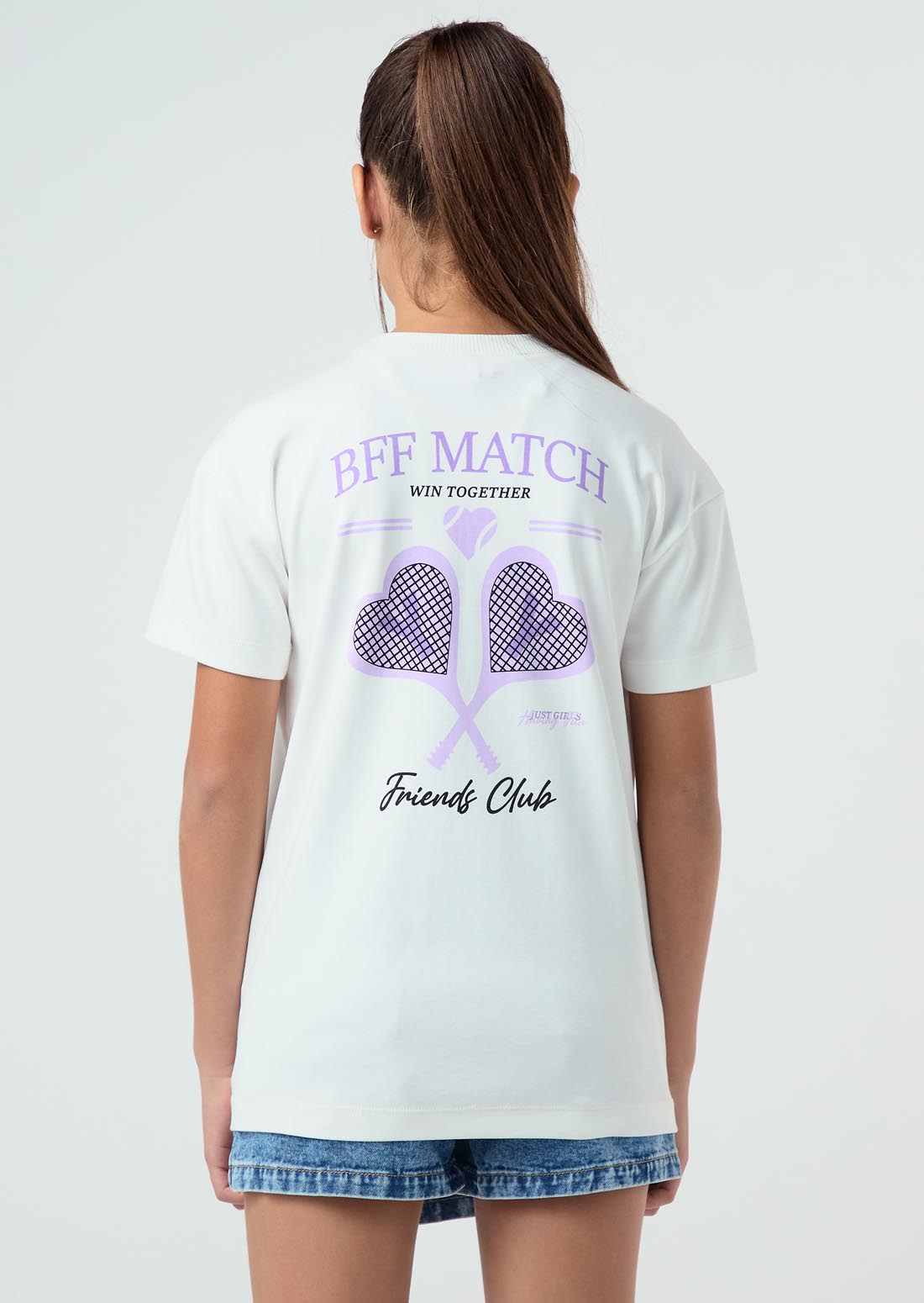 Camiseta oversize marfil estampada para niñas