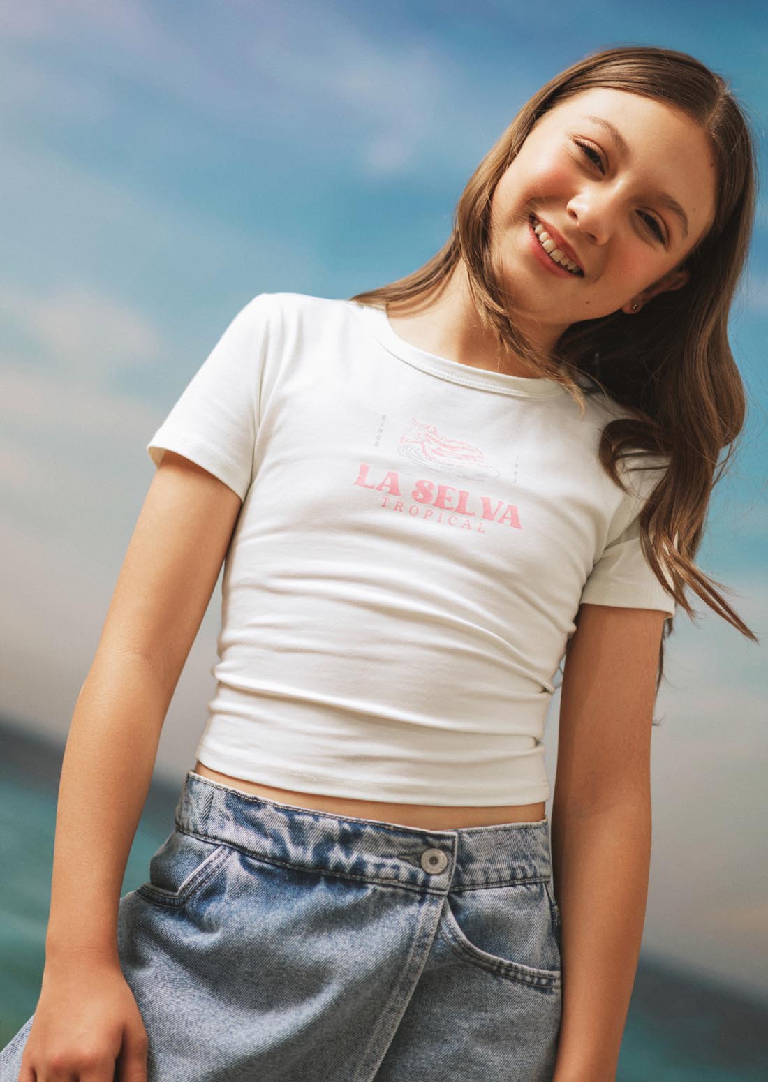 Camiseta marfil frente estampado para niñas