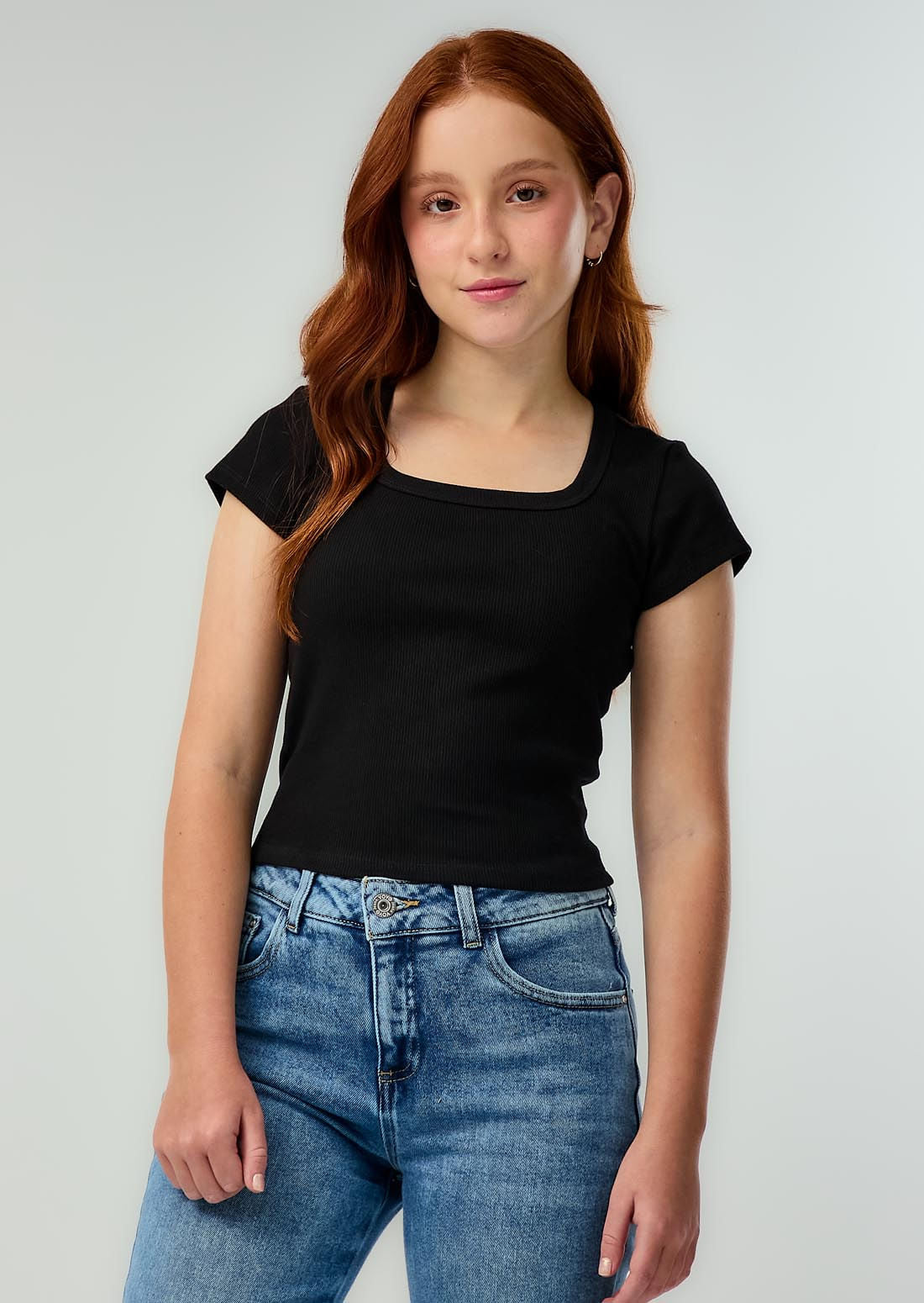 Camiseta negra fondo entero para jóvenes