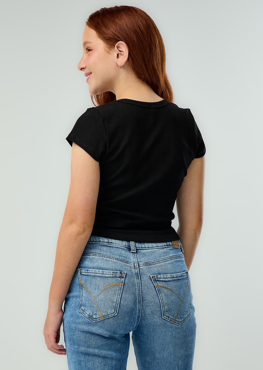 Camiseta negra fondo entero para jóvenes