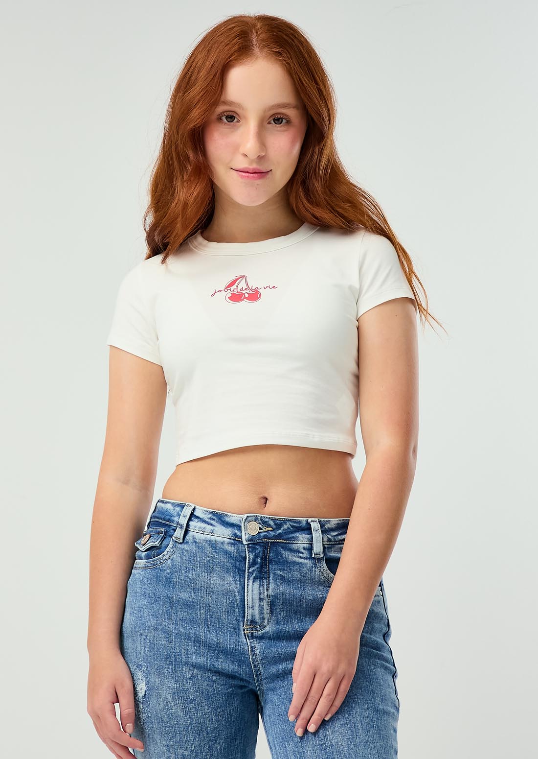 Camiseta crop marfil estampada para adolescentes