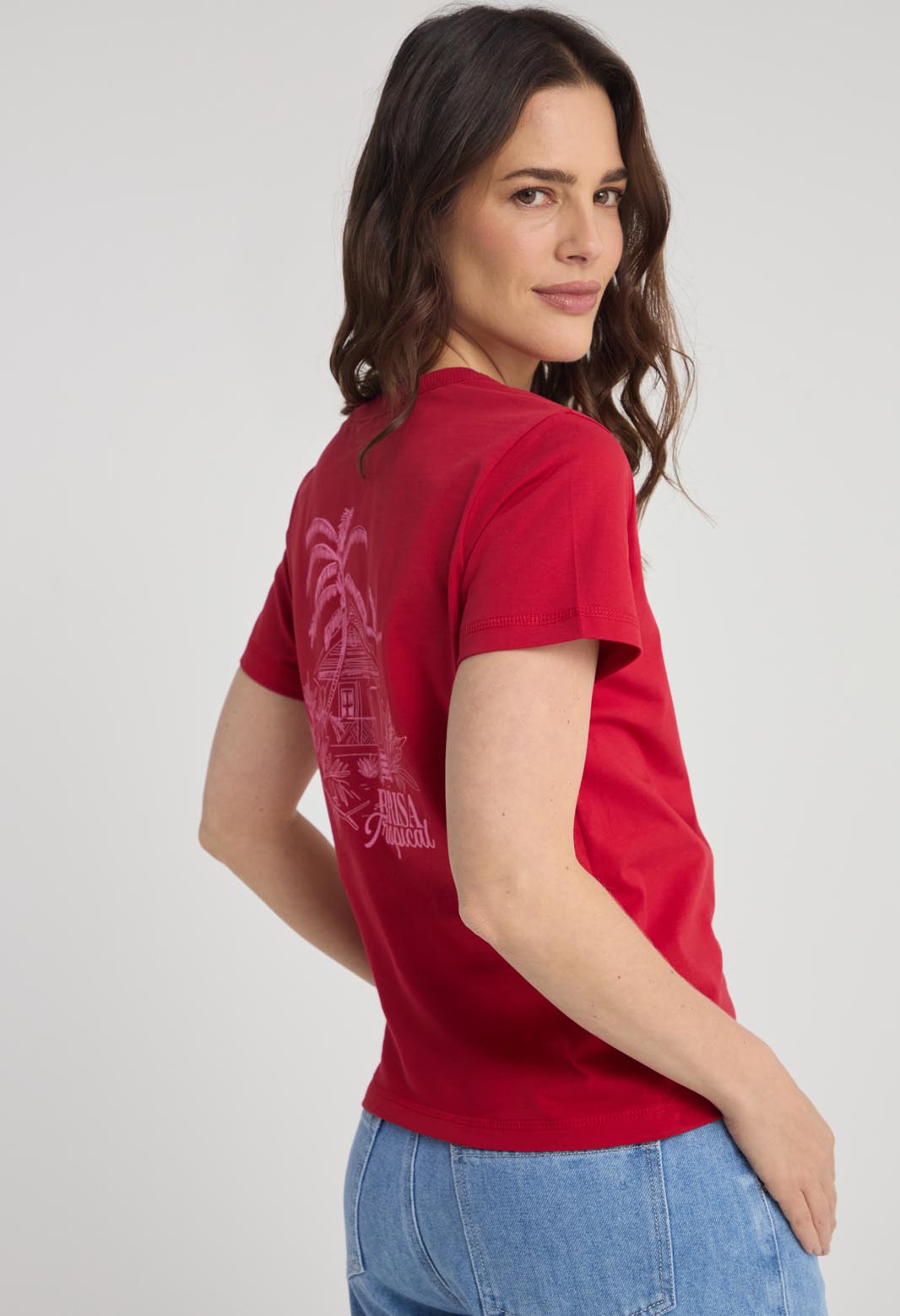 Camiseta roja con manga ranglán para mujeres