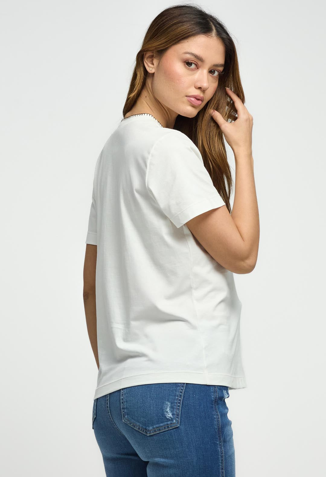 Camiseta marfil estampada para mujeres