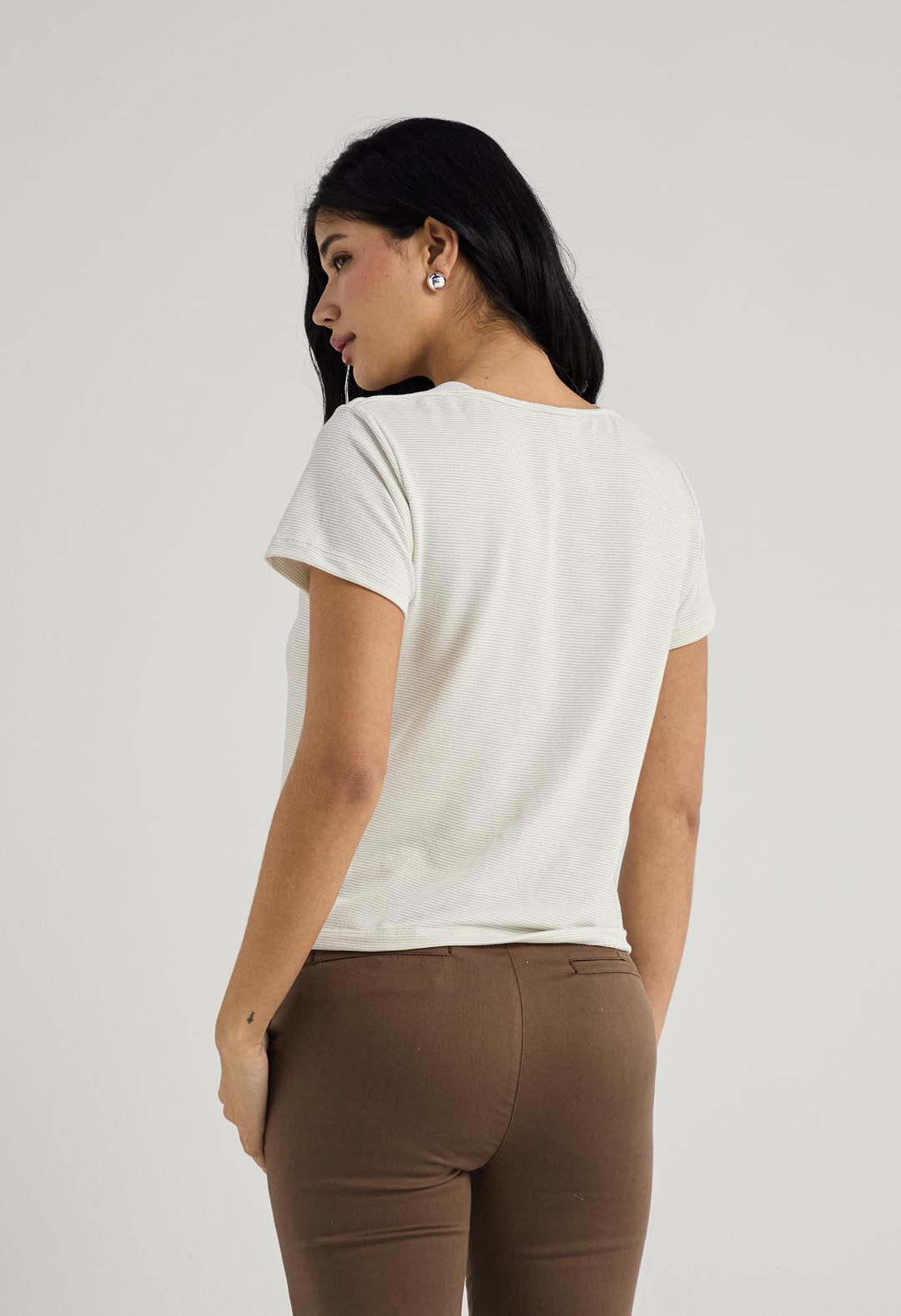 Camiseta marfil a rayas con brillo para mujer