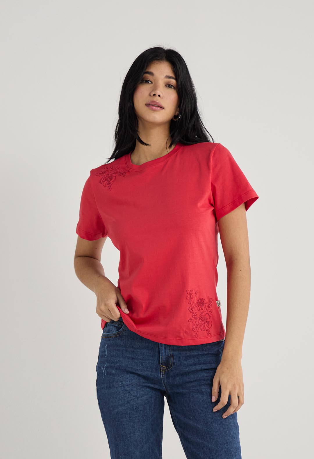 Camiseta manga corta rojo intenso y estampada para mujer