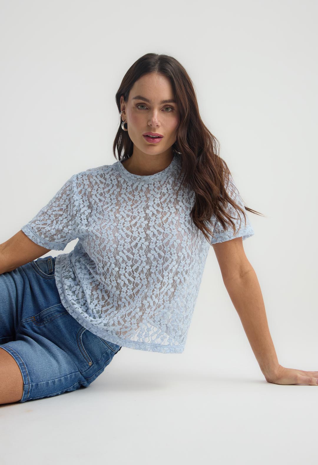 Camiseta azul claro de encaje para mujeres