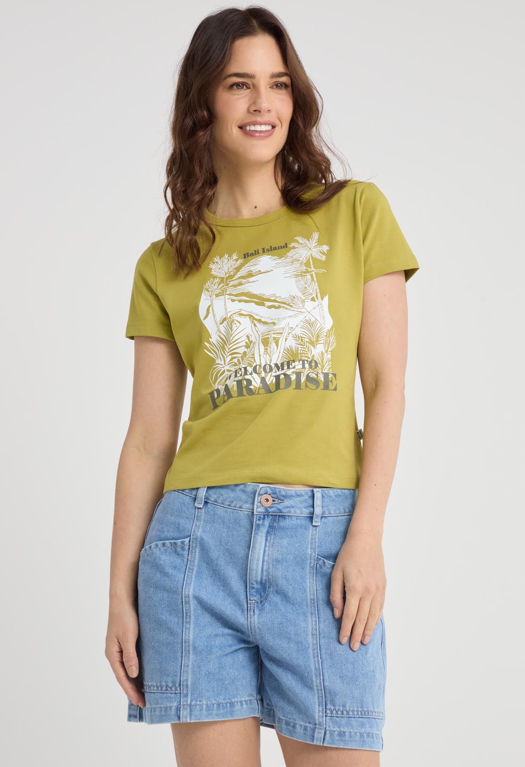 Camiseta pistacho frente estampado para mujeres