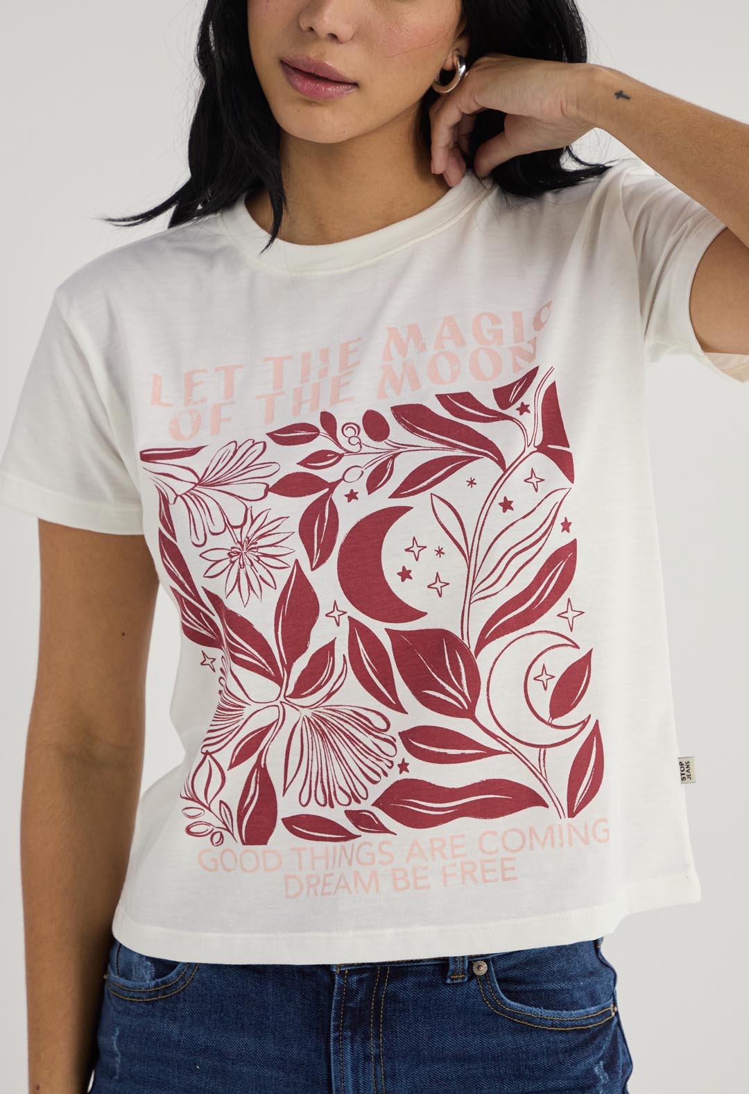 Camiseta marfil con manga corta para mujer