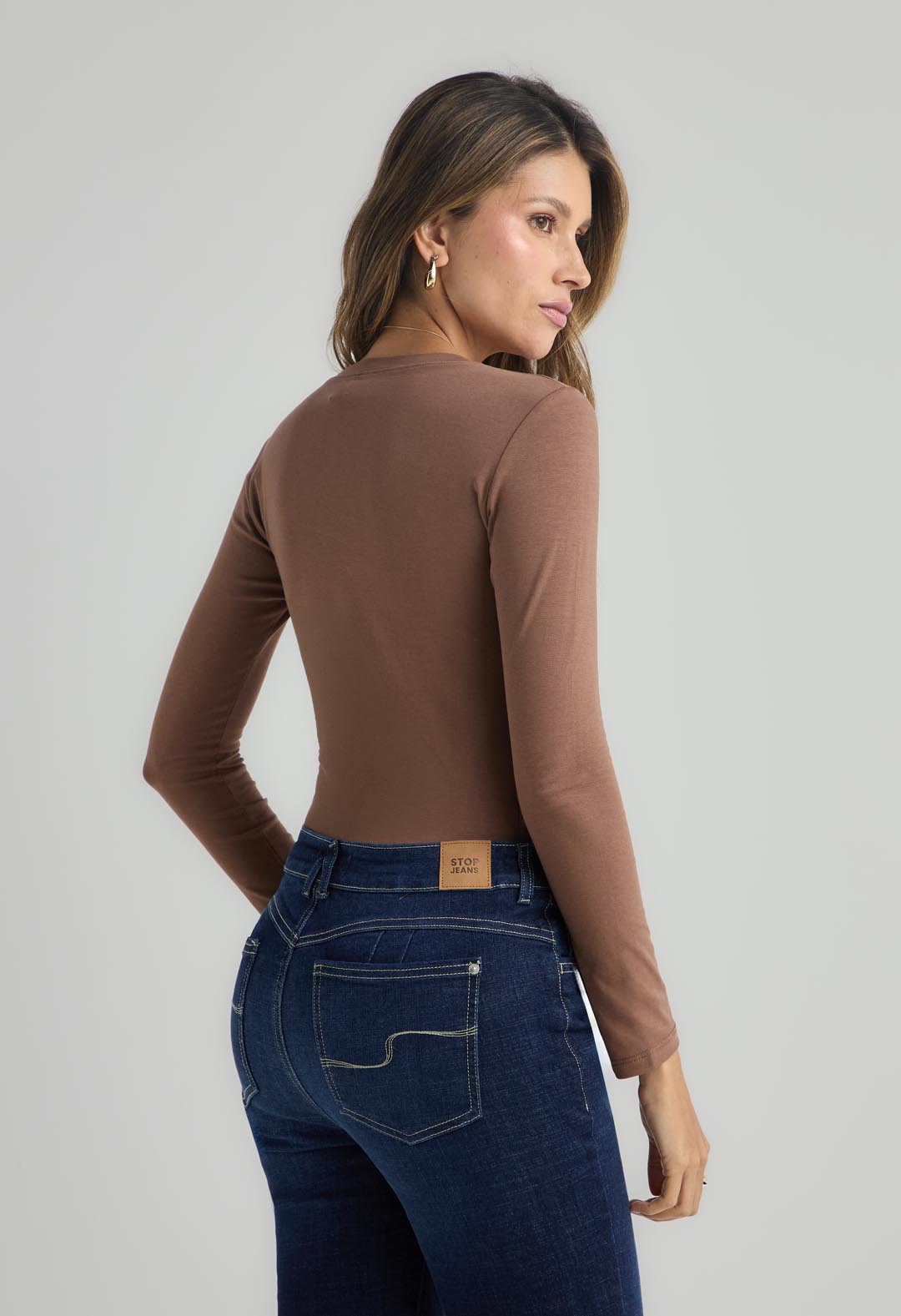 Camiseta chocolate básica para mujer