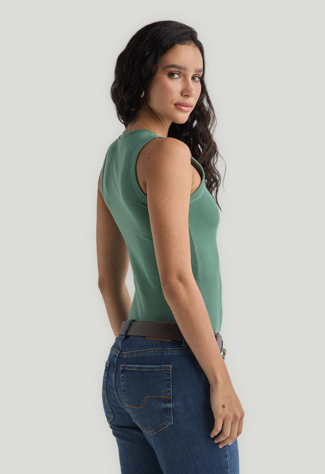 Camiseta verde botella manga sisa para mujer