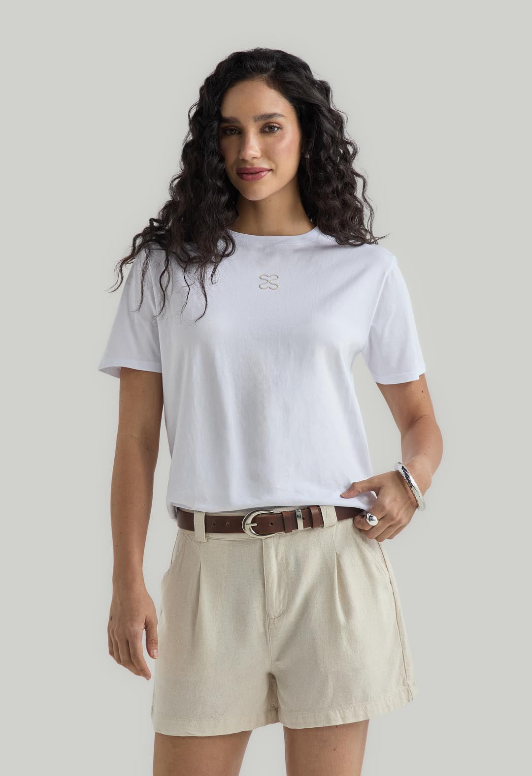 Camiseta básica blanca manga corta para mujer
