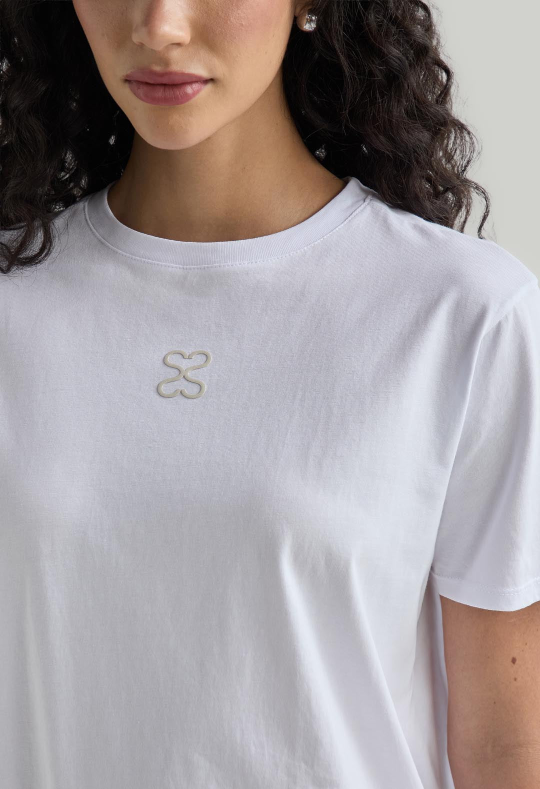 Camiseta básica blanca manga corta para mujer