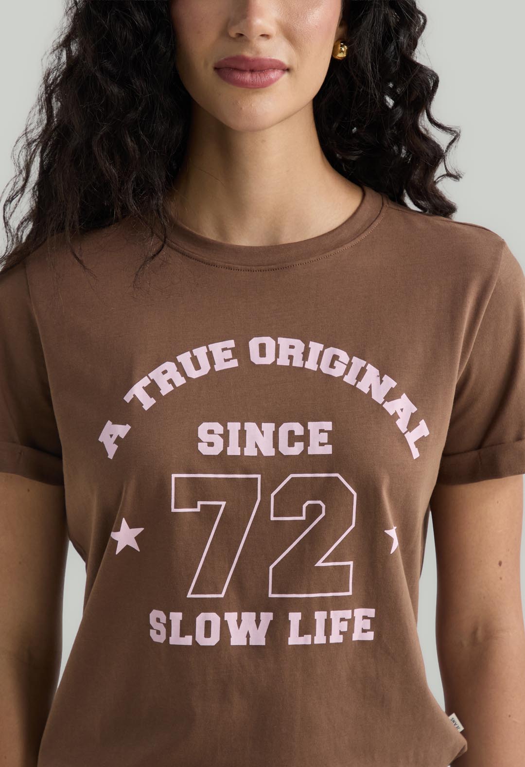 Camiseta chocolate estampada para mujer