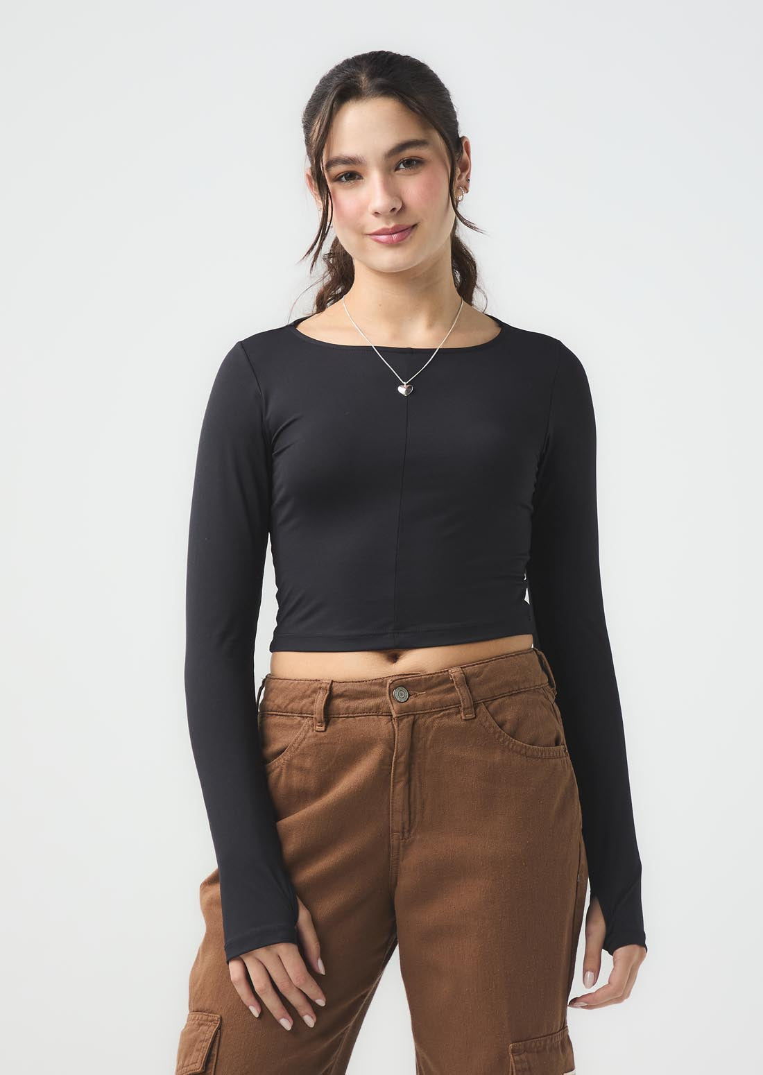 Camiseta negra con abertura para los dedos para jóvenes