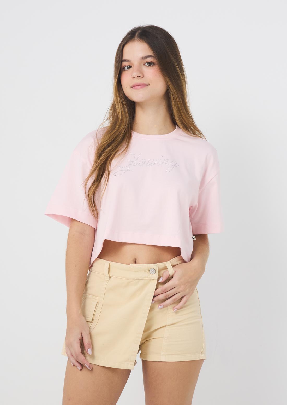 Camiseta palo de rosa con perlas en frente para jóvenes