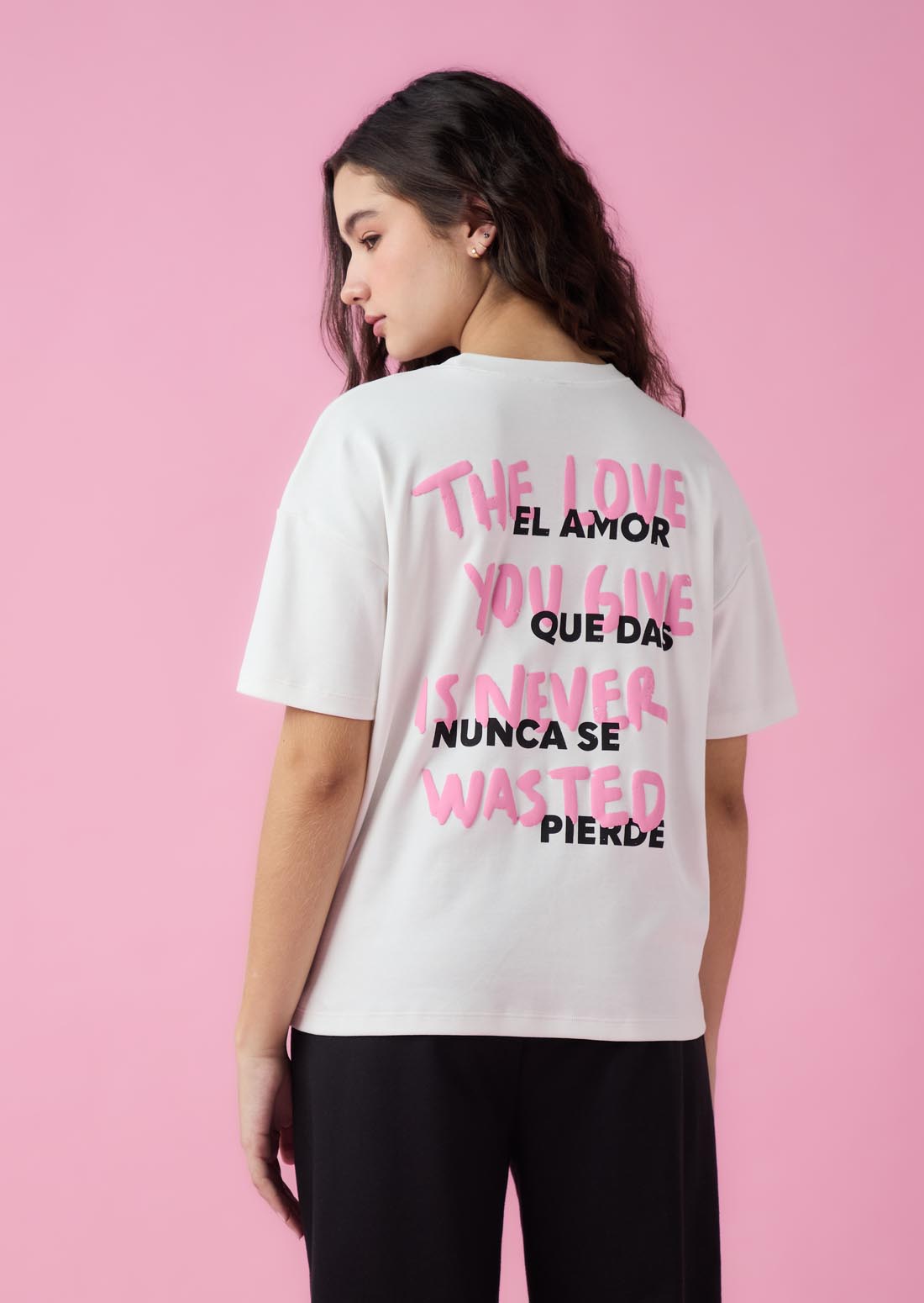 Camiseta oversize marfil de manga corta Yoyo x Nosotras