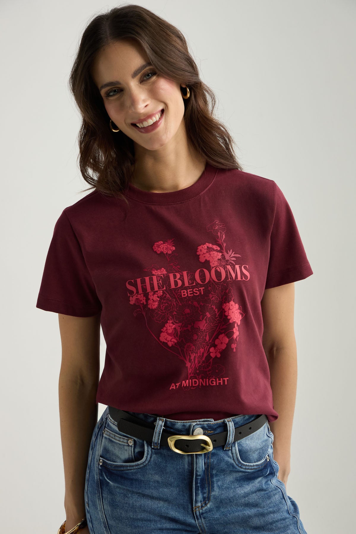 Camiseta vino tinto con cuello redondo para mujer