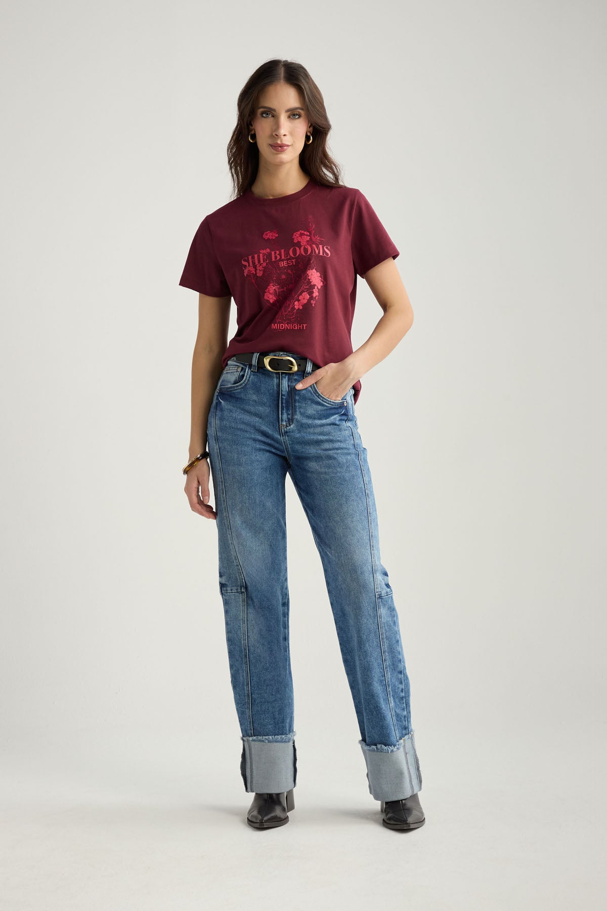 Camiseta vino tinto con cuello redondo para mujer